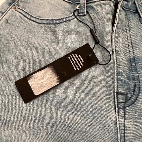 Fashion Nova Cut Offs - Picture 5 of 10